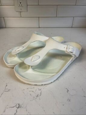 Birkenstock Giza Essentials EVA Size 39 Women’s White Thongs